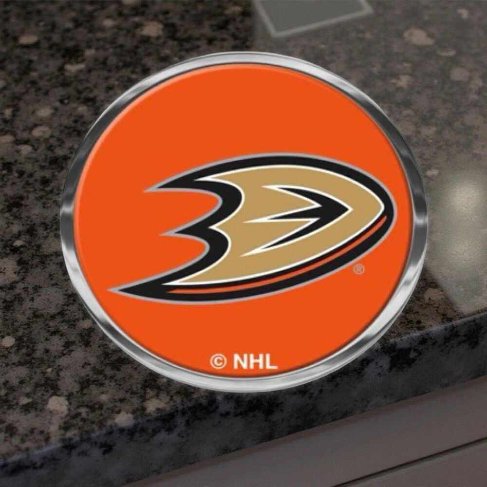 NEW NHL Anaheim Ducks WinCraft Chrome Domed Auto Emblem